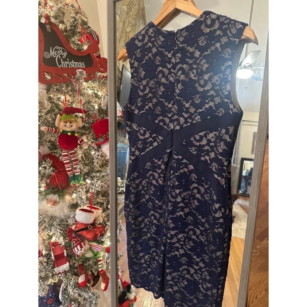 Women's Belle Badgley Mischka Lace Dress, Size Small Blue - Picture 6 of 7